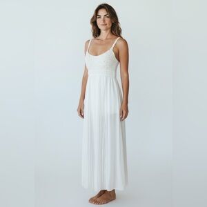 Vintage 1990’s Flora Nikrooz White Chiffon Nightgown Size Small